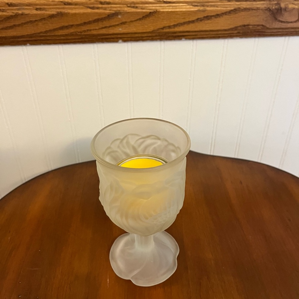 Avon Flowerfrost‎ Collection Water Goblet and sunny lemon fragrance candelette